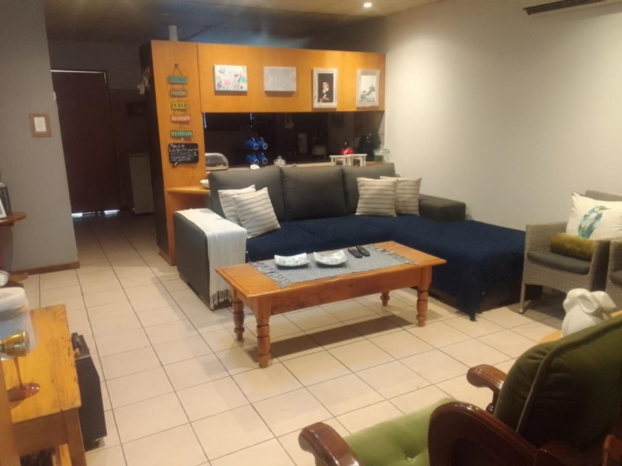 3 Bedroom Property for Sale in Langenhovenpark Free State